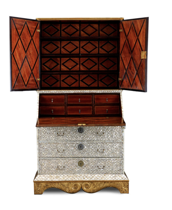 A magnificent pair of Spanish-colonial Viceregal Peruvian mother-of-pearl inlaid bureau-cabinets Viceroyalty of Peru, Lima, 18th century by Artista Desconocido