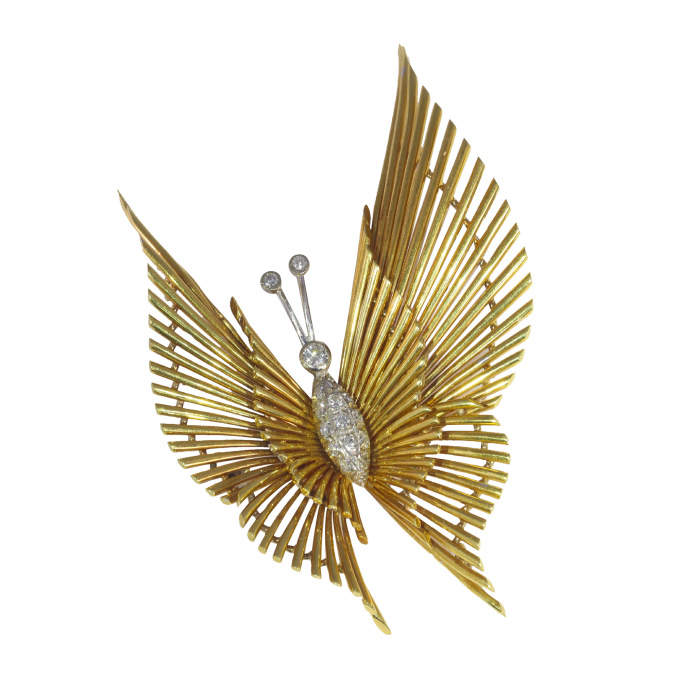 Vintage 1960's 18K gold diamond butterfly brooch by Artista Sconosciuto