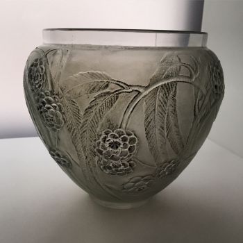 A great 'Nefliers' vase designed by Rene Lalique  by René Lalique