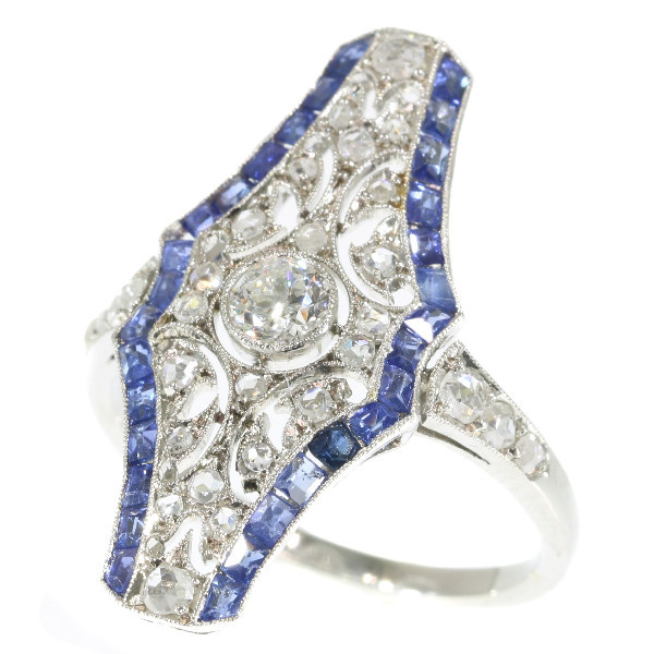 Vintage Art Deco platinum diamond and sapphire engagement ring by Onbekende Kunstenaar