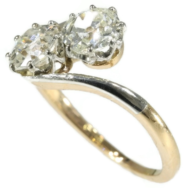 Belle Epoque toi and moi engagement ring with two one carat diamonds by Artista Desconhecido