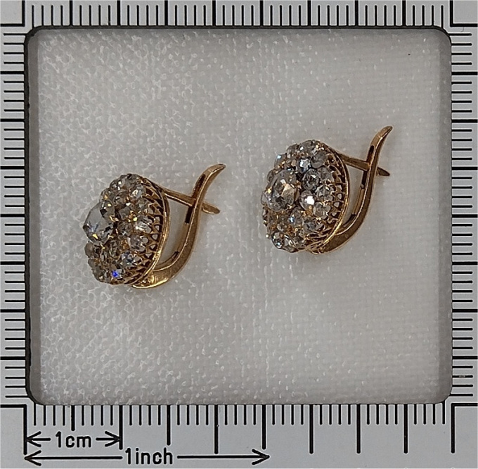 Vintage antique Victorian rose cut diamond earrings by Unbekannter Künstler