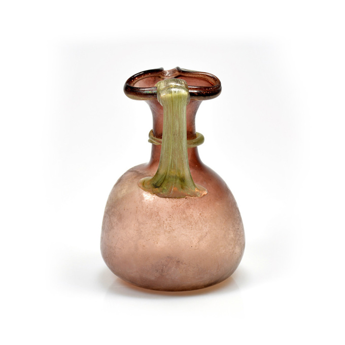 A Roman purple glass jug, ca. 4th century AD by Unbekannter Künstler