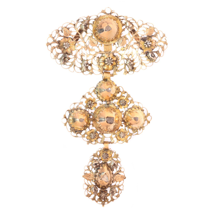 Early 19th century gold diamond pendant called a la jeanette by Artista Desconocido