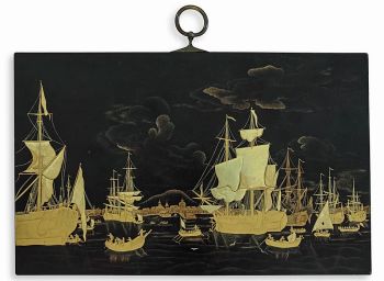 A JAPANESE LACQUER PLAQUE DEPICTING THE ROADSTEAD OF BATAVIA BY 'LAKWERKER SASAYA' by Artista Desconocido