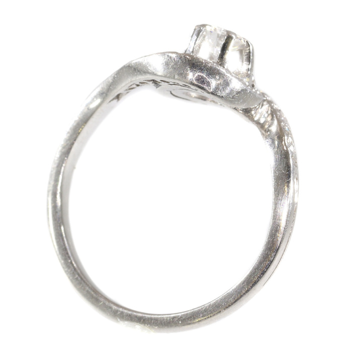 Estate platinum diamond engagement ring a so called tourbillion or twister by Unbekannter Künstler