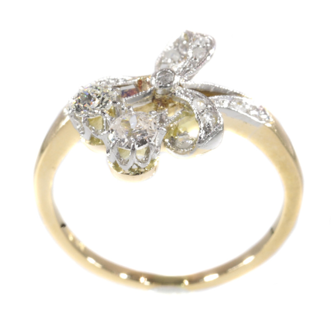 Charming Belle Epoque ring with diamonds by Artista Desconocido